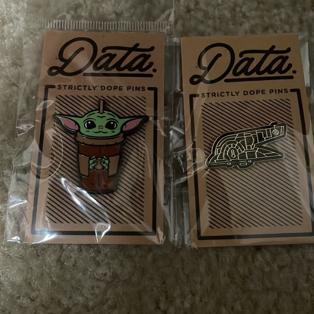 NWT STAR WARS PINS bundle​​​​​​​​​ - Picture 6 of 9